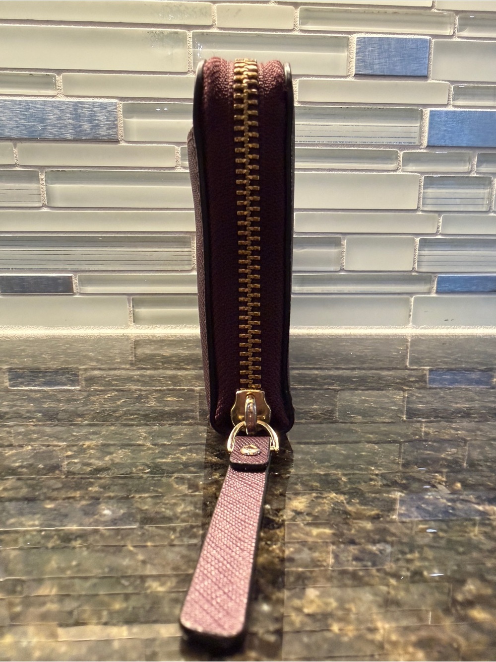 Kate Spade Continental Wallet Neda Laurel Way Saffiano in Deep Plum - Picture 9 of 10